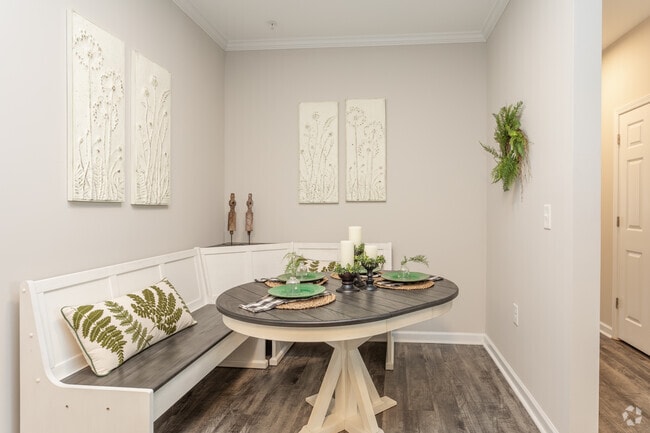 Interior Photo - The Summit on 401