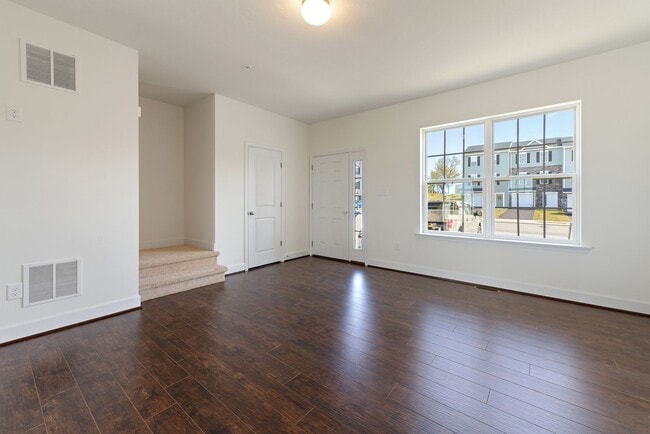 Building Photo - Luxury Hanover Townhome!