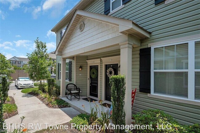 Building Photo - 2 br, 2.5 bath House - 4128 Claredon Way