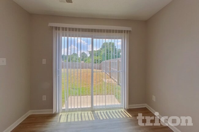 Building Photo - 6207 Linda Vista Ln