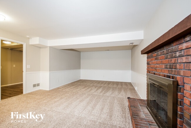 Building Photo - 4470 Ashford Ct