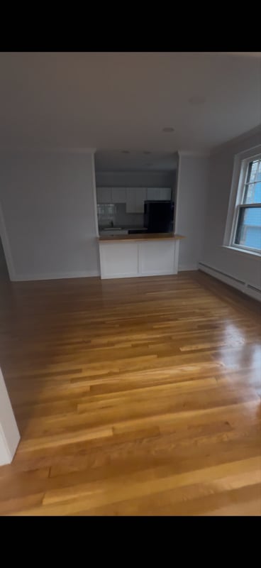 Building Photo - 558 Orange St