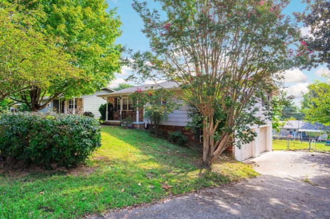 Photo - 8912 Bayview Dr House