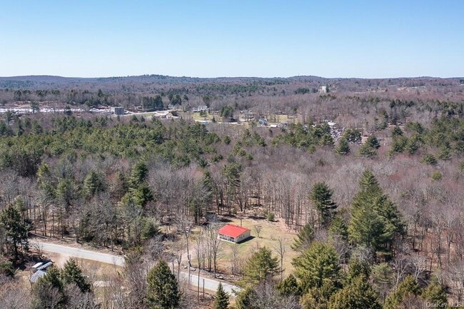 Building Photo - 786 Creamery Rd