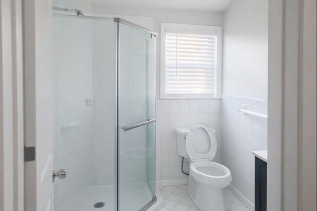 Foto del edificio - Spacious 1-bedroom, 1-bathroom (Cottage)