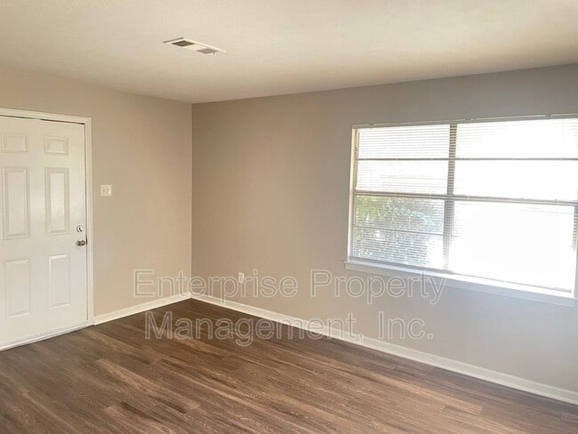 Building Photo - 5190 Jonetta St