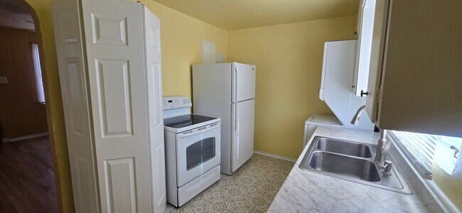 Foto del edificio - 1 bedroom casita