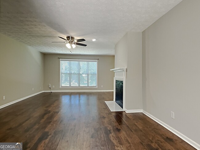 Building Photo - 947 Shiloh Ridge Run NW