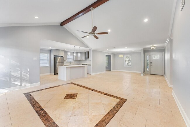 Foto del edificio - 10719 Del Monte Dr