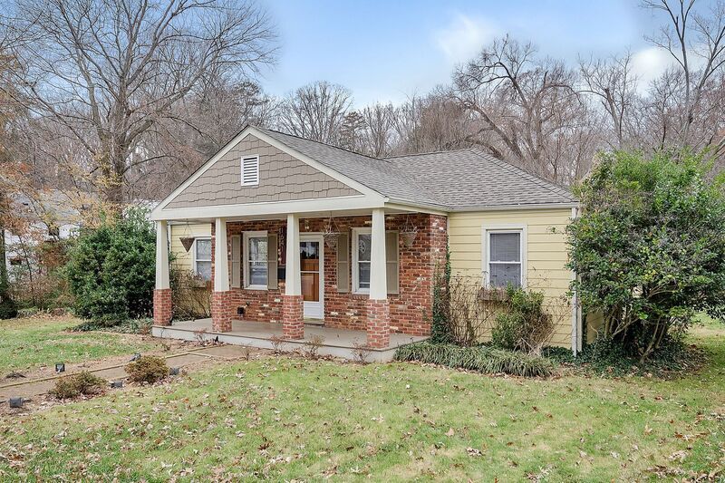 Photo - 1641 Cherry Avenue