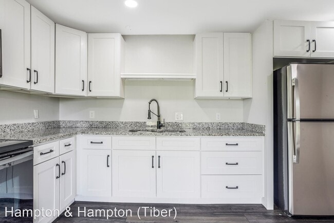 Building Photo - 4 br, 2 bath House - 5558 REGAL OAK CIR