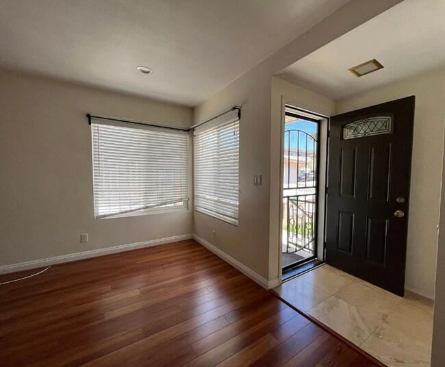 Foto del edificio - 3 Bedroom 2 Bath- House