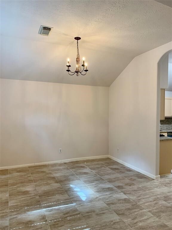 Foto del edificio - 14014 Magnus Ln