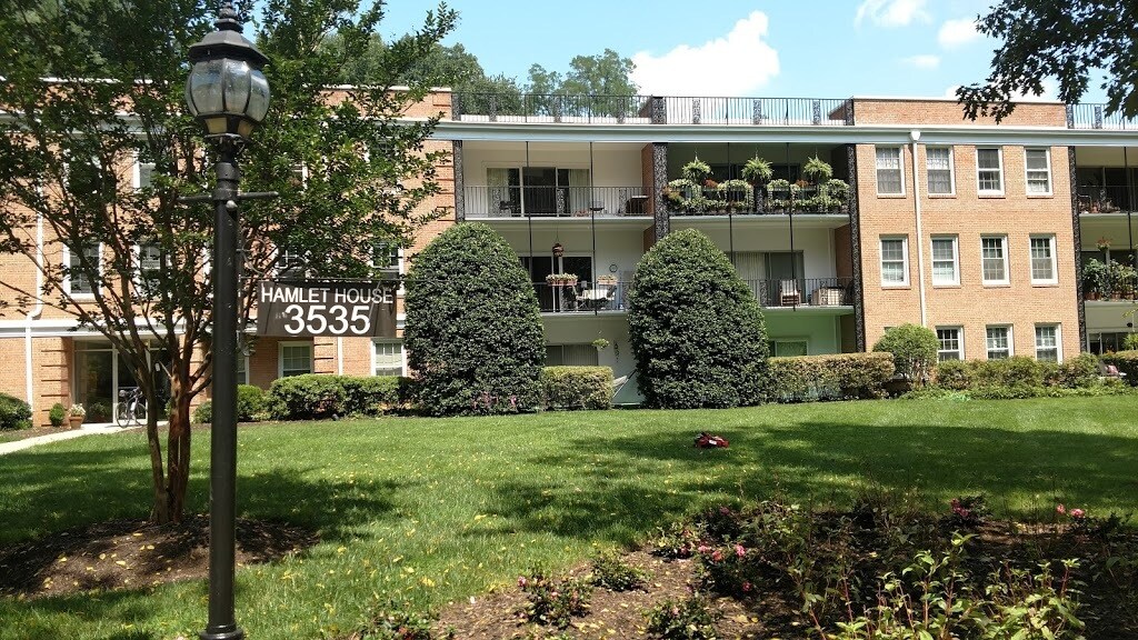 3535 Chevy Chase Lake Dr Unit 301, Chevy Chase, MD 20815 Condo for
