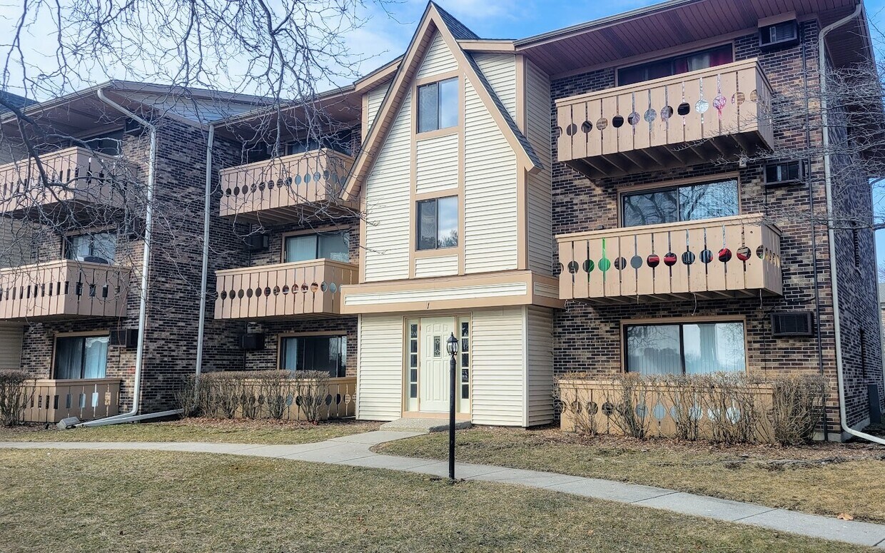 Foto principal - 1 Parkside Ct