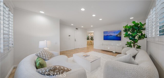 Building Photo - 6914 McLaren Ave