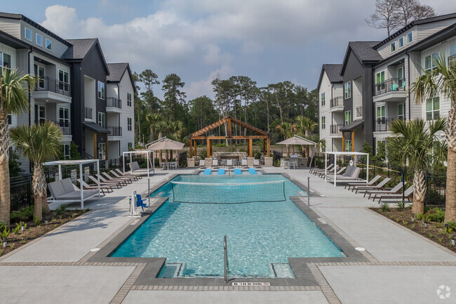 Pool - Residences at Kingwood