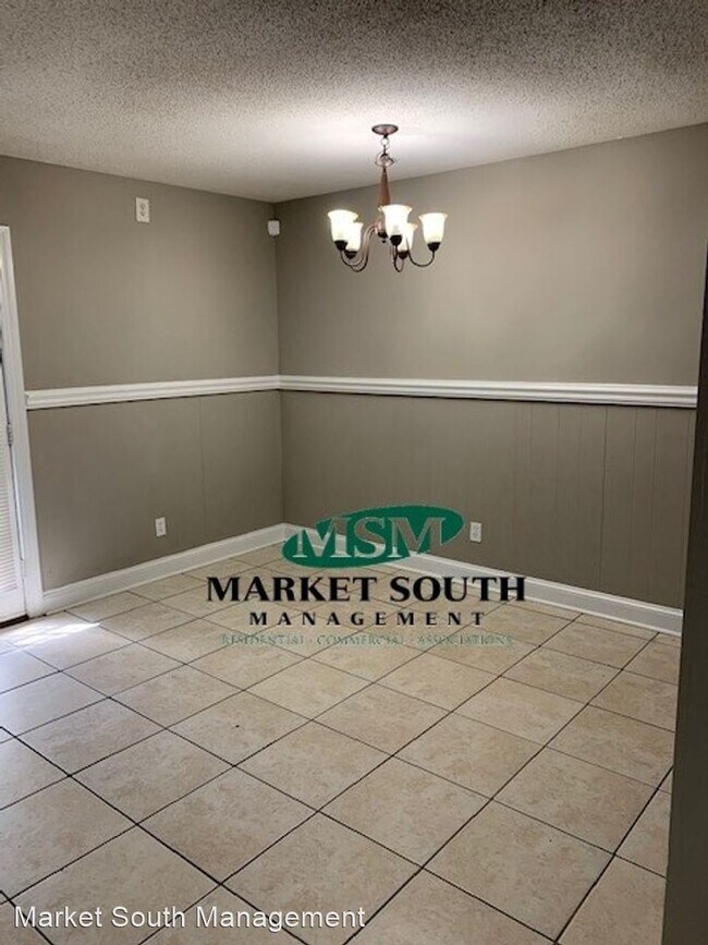 Foto del edificio - 3 br, 1.5 bath House - 5 Monica Blvd