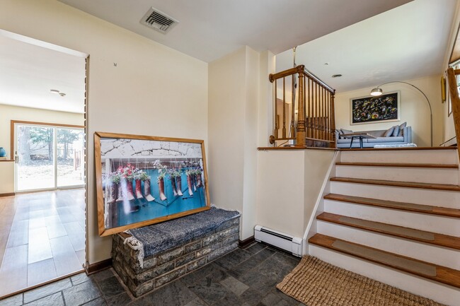 Building Photo - 163 3rd St