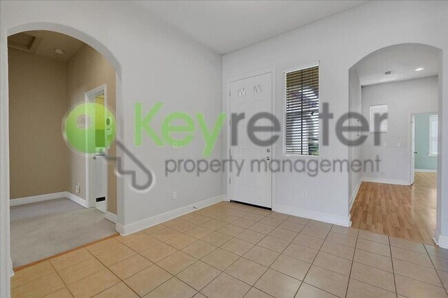 Foto del edificio - 9535 Setina Ln