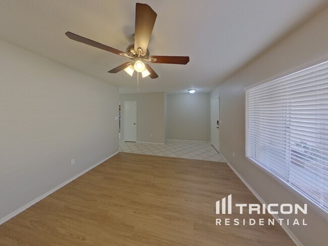 Building Photo - 3935 W Barbara Avenue Phoenix AZ