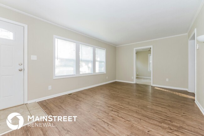 Foto del edificio - 6828 Winchester Ave