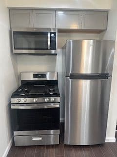 Foto del edificio - 27184 Lucerne Dr