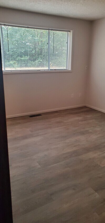 Foto principal - 722 8th St