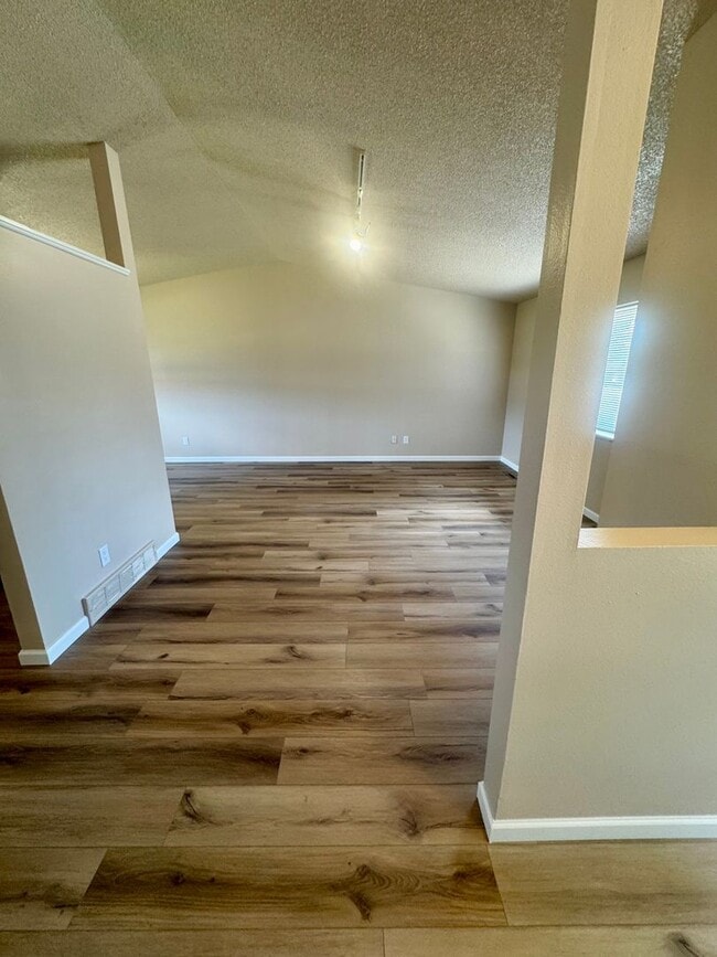 Building Photo - 4 Bedroom Home in Village 7, Centrally Loc...