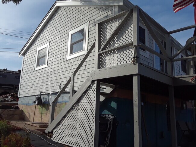 Building Photo - 29 Maynard Ln