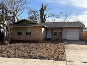 Building Photo - 1022 Daniels Dr