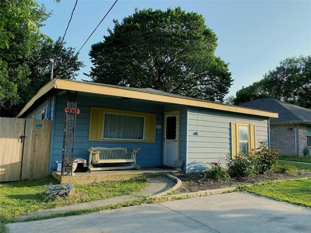 Primary Photo - 930 E Prairie St