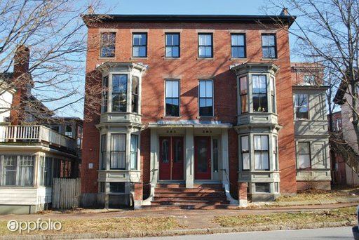 Primary Photo - 201 State St