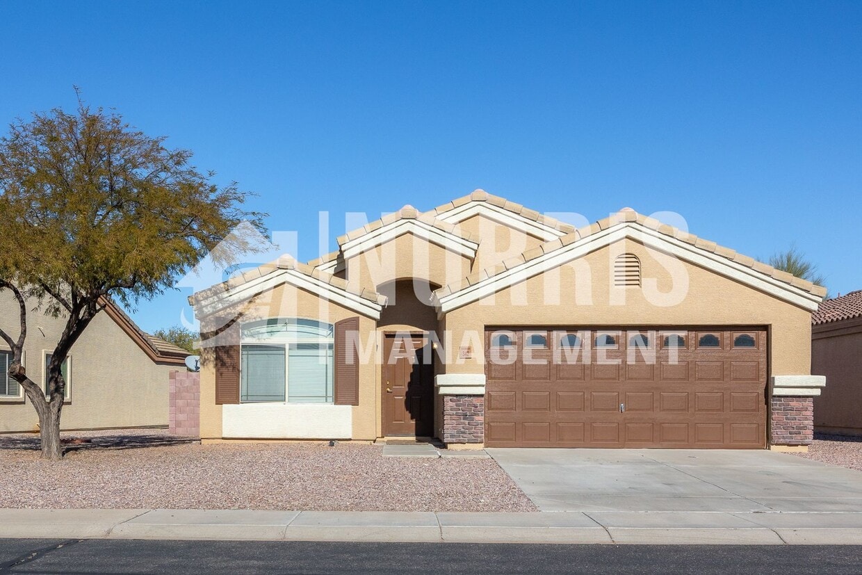 Primary Photo - Great Home Located minutes from Freeway