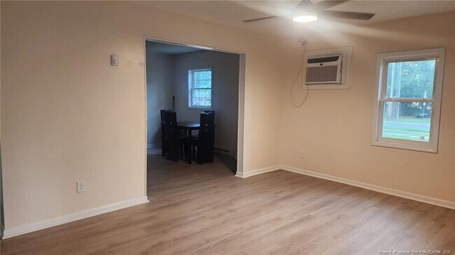 Foto del edificio - 4916 Rosehill Rd