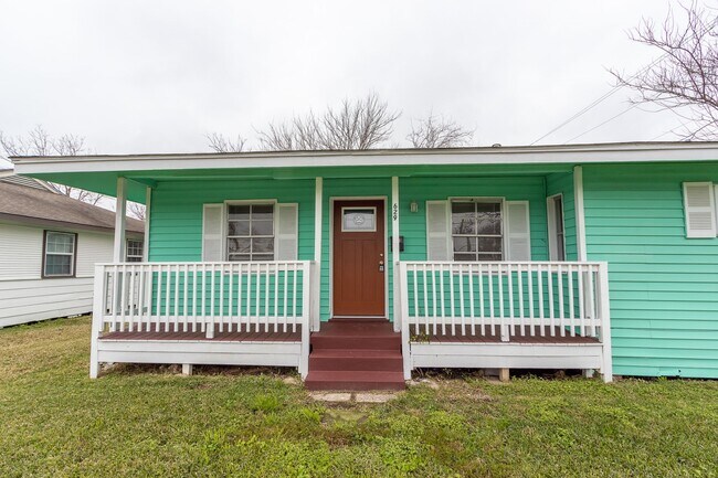 Foto del edificio - 629 13th Ave N