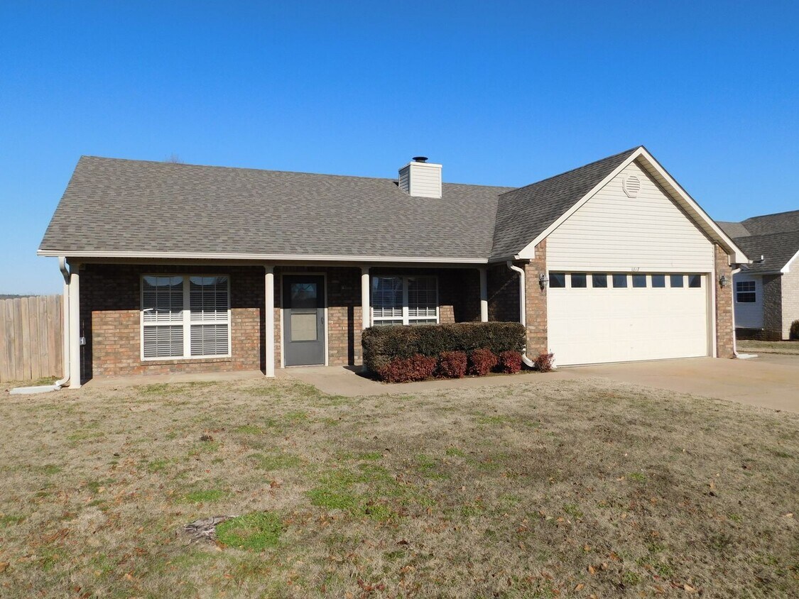 Newly Renovated 3 Bed 2 Bath House for Ren... House Rental in