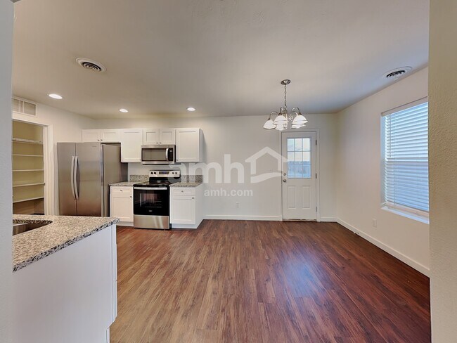 Building Photo - 96 W White Sands Dr