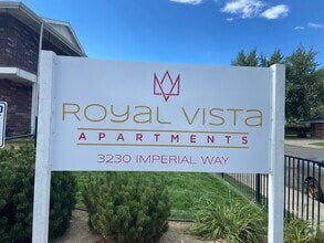 Building Photo - Royal Vista Apartments