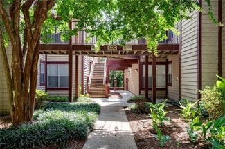 Building Photo - 515 Cypress Pointe St