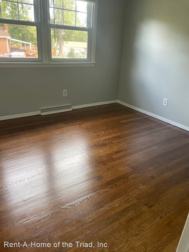 Building Photo - 3 br, 2 bath House - 4117 Summerglen Drive