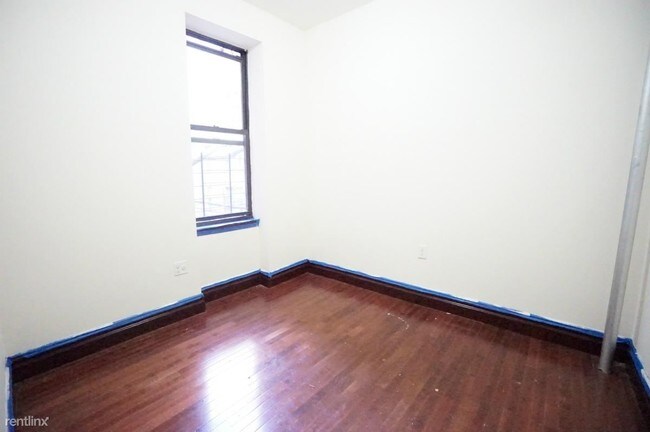 Building Photo - 34 Saint Nicholas Pl