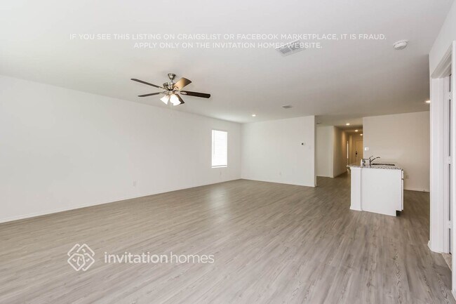 Foto del edificio - 4060 Mountain Meadow Rd