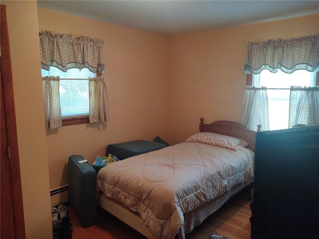 Primary Photo - 62 Chestnut St