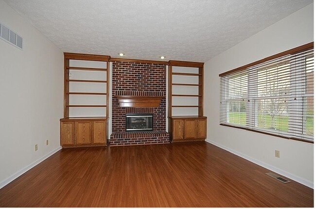 Building Photo - 3821 Brigade Cir