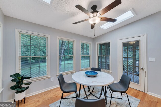 Building Photo - 1120 Wiley Bridge Rd