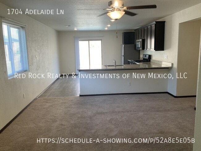 Building Photo - 1704 Adelaide Ln