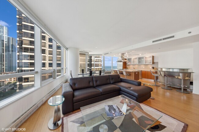 Foto del edificio - 340 E Randolph St