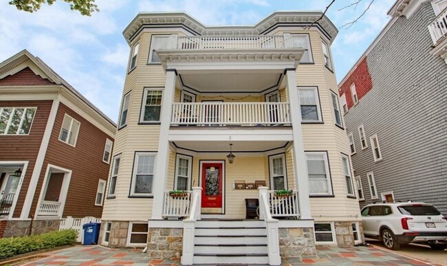 Building Photo - 1636 Columbia Rd