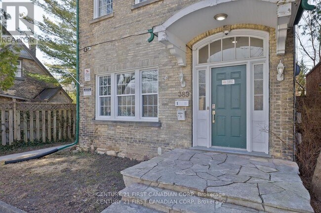 Building Photo - 389 Dufferin Ave